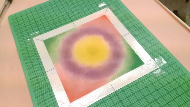 曼荼羅を描く前のパステルアート 3